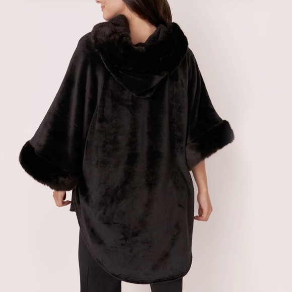 La Vie en Rose  Black Plush Hooded Cape with Pom Poms - Picture 4 of 13
